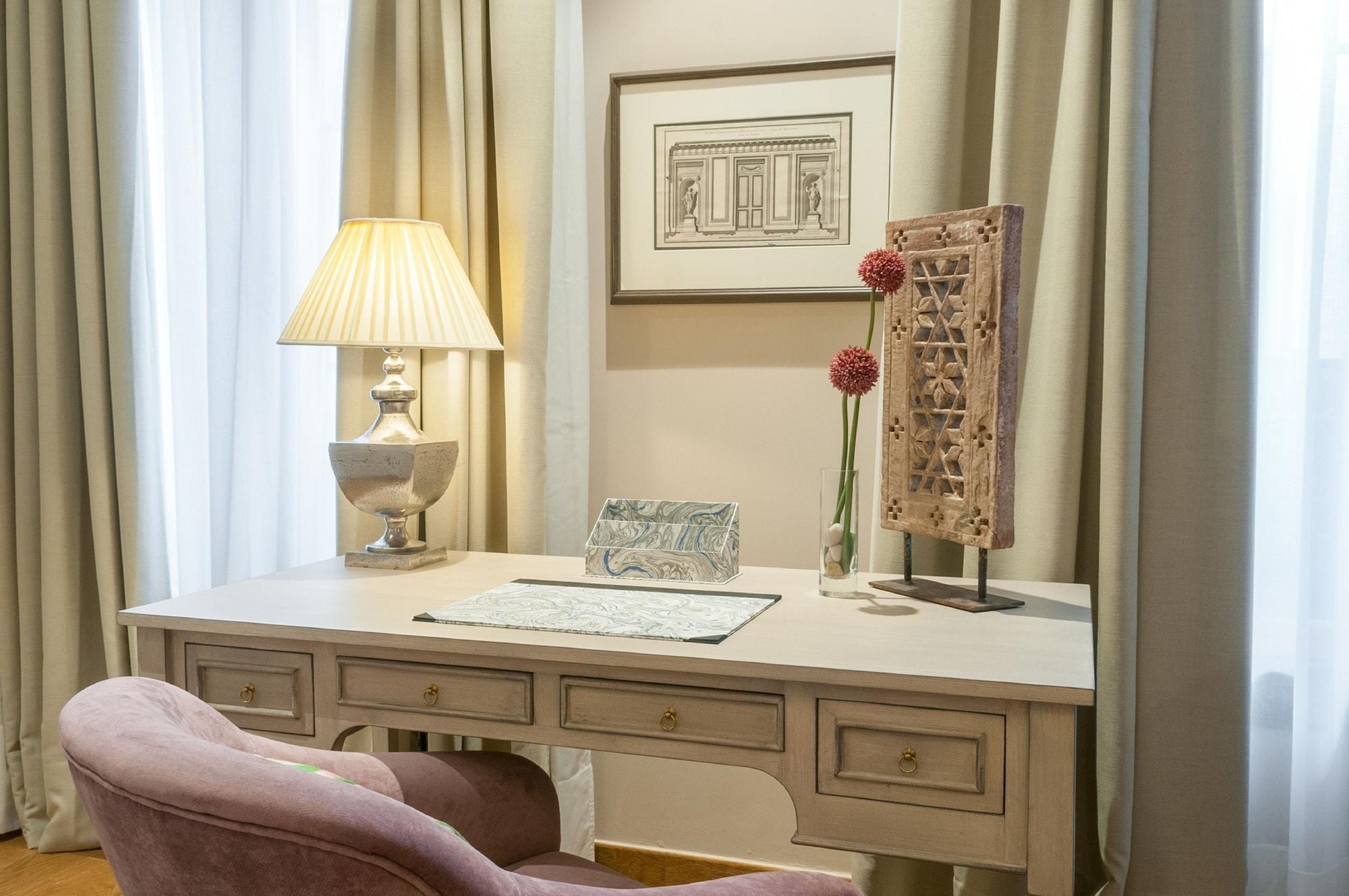 Suites Murillo Catedral Sevilla Eksteriør billede